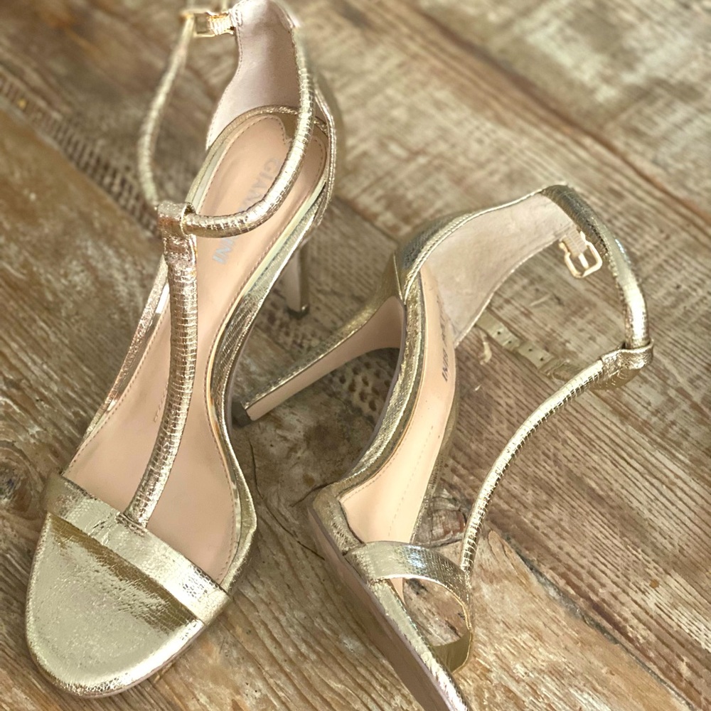 Gold Gianni  Bini Heels